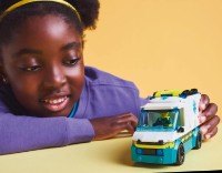 Set de construcție Lego City Emergency Ambulance (60451) imaginea #3 — magazin online Desire.md
