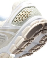 Adidași pentru dame Nike W Zoom Vomero 5 White/Phantom/College Grey/Light Bone, s.40.5 imaginea #4 — magazin online Desire.md
