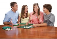 Настольная игра Mattel Scrabble Original (rom) (Y9622) фото №3 — интернет-магазин Desire.md