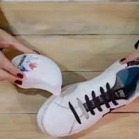 Губка для ухода за обувью Sneaker Care Total White Repair фото №3 — интернет-магазин Desire.md