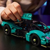 Set de construcție Lego Technic Aston Martin Valkyrie (42208) imaginea #4 — magazin online Desire.md