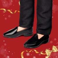 Păpușa Mattel Holiday Ken (JGK55) imaginea #2 — magazin online Desire.md