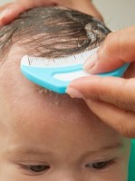 Набор для ухода за малышом Frida DermaFrida FlakeFixer (FRI14) фото №8 — интернет-магазин Desire.md