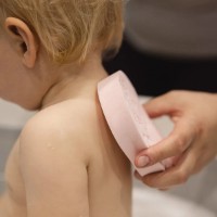 Burete de baie pentru copii BabyOno Pink (1640/01) imaginea #3 — magazin online Desire.md