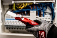 Dispozitiv pentru dezizolat cablu Milwaukee 4932498269 imaginea #2 — magazin online Desire.md