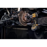 Mașină de înșurubat cu impact DeWalt DCF921NT imaginea #7 — magazin online Desire.md