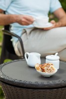 Masă Keter Cool Bar Rattan 49.5x49.5x57- 82.5cm (56138) imaginea #4 — magazin online Desire.md