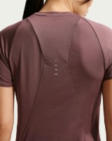 Tricou de dame Nike Swift Dri-Fit Short-Sleeve Tattoo/Reflective Silver, s.M imaginea #2 — magazin online Desire.md