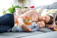 Jucărie de pluș Clementoni Cuddle And Calm Kitty (17771) imaginea #2 — magazin online Desire.md