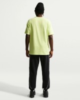 Tricou bărbătesc Nike Sportswear Premium Essentials Light Lemon Twist, s.S imaginea #2 — magazin online Desire.md