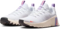 Adidași pentru dame Nike Free Metcon 6 White/Violet Mist/Chalk/Hot, s.40 imaginea #1 — magazin online Desire.md