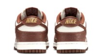 Ghete pentru dame Nike Dunk Low Sail/Metallic Gold/Fauna Brown, s.36.5 imaginea #2 — magazin online Desire.md