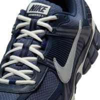 Кроссовки мужские Nike Zoom Vomero 5 Se Blue Void/Midnight Navy/Light Orewood Brown/Metallic Silver, s.45 фото №7 — интернет-магазин Desire.md