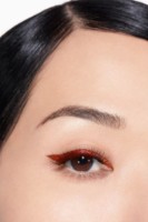 Eyeliner pentru ochi Chanel Flamboyant 542 2.5ml imaginea #4 — magazin online Desire.md