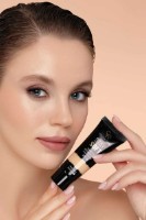 Fond de ten pentru față Golden Rose Stay Soft Smooth Hydrating 202 imaginea #3 — magazin online Desire.md