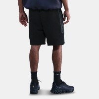 Pantaloni scurți pentru bărbați Nike Tech Black, s.M imaginea #2 — magazin online Desire.md