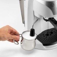 Cafetiera electrica Delonghi EC 221.W imaginea #3 — magazin online Desire.md
