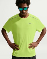 Tricou bărbătesc Nike Miler Volt Ice/Barely Volt, s.M (IF2082737)