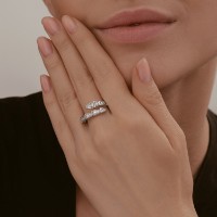 Кольцо из серебра с фианитами Sokolov 94014211 s.19 5,21g фото №2 — интернет-магазин Desire.md