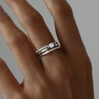 Кольцо из серебра с фианитами Sokolov 94013090 s.17,5 1,65g фото №3 — интернет-магазин Desire.md