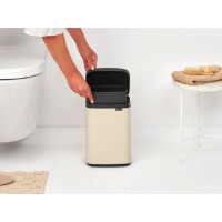 Coș de gunoi Brabantia Bo Small 4L Beige imaginea #6 — magazin online Desire.md