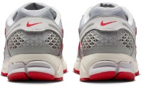 Adidași pentru bărbați Nike Zoom Vomero 5 SE Grey Fog/Particle Grey/Phantom/University Red, s.43 imaginea #5 — magazin online Desire.md