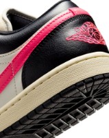 Ghete pentru dame Nike Air Jordan 1 Low Pale Ivory/Black/Muslin/Racer Pink, s.40.5 imaginea #4 — magazin online Desire.md