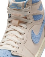 Ботинки женские Nike Air Jordan 1 Retro High OG Pale Ivory/Coconut Milk/Psychic Blue, s.36 фото №3 — интернет-магазин Desire.md