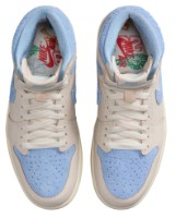 Ботинки женские Nike Air Jordan 1 Retro High OG Pale Ivory/Coconut Milk/Psychic Blue, s.40 фото №9 — интернет-магазин Desire.md