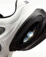 Adidași pentru dame Nike Air Max Muse Summit White/Black/Metallic Dark Grey, s.37.5 imaginea #4 — magazin online Desire.md