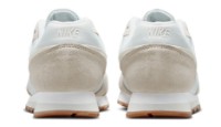 Adidași pentru dame Nike MD Runner 2 Photon Dust/White/Gum Medium Brown/Sail, s.38 imaginea #8 — magazin online Desire.md