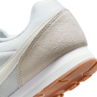 Adidași pentru dame Nike MD Runner 2 Photon Dust/White/Gum Medium Brown/Sail, s.40 imaginea #7 — magazin online Desire.md