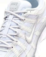 Кроссовки женские Nike P-6000 Mtlc Metallic Summit White/Pure Platinum/Wolf Grey/White, s.37.5 фото №3 — интернет-магазин Desire.md