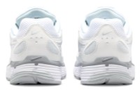 Кроссовки женские Nike P-6000 Mtlc Metallic Summit White/Pure Platinum/Wolf Grey/White, s.40 фото №2 — интернет-магазин Desire.md