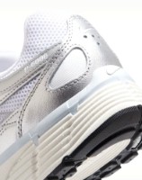 Кроссовки женские Nike P-6000 White/Metallic Silver/Blue Tint/Sail, s.39 фото №4 — интернет-магазин Desire.md