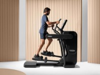 Эллиптический тренажер Technogym Artis Vario фото №4 — интернет-магазин Desire.md
