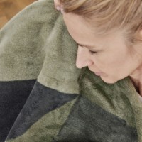 Плед IBENA Jacquard 150x200 Nara (3108/780) фото №4 — интернет-магазин Desire.md