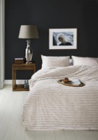 Lenjerie de pat Riviera Maison Furry Stripes 240x200/220 Off-white (333127) imaginea #6 — magazin online Desire.md