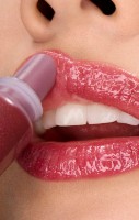 Блеск для губ Lancome Juicy Tubes 27 Cheeky Cherry фото №2 — интернет-магазин Desire.md