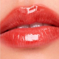 Ulei pentru buze Clarins Lip Comfort Oil 28 Rosy Grace imaginea #2 — magazin online Desire.md
