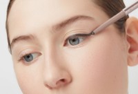 Карандаш для глаз Divage Automatic Long-Lasting Eye pencil Intense Color 05  фото №3 — интернет-магазин Desire.md