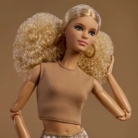 Кукла Barbie Barbie Basics 07 (JJX26) фото №3 — интернет-магазин Desire.md