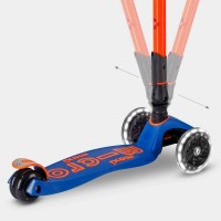 Trotinetă Micro Maxi Deluxe Foldable Neon LED Blaze Orange (MMD227) imaginea #6 — magazin online Desire.md