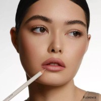 Contur de buze Shik Lip Pencil Florence imaginea #2 — magazin online Desire.md
