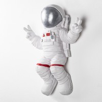 Декоративное панно Wallity Peace Sign Astronaut 2 фото №8 — интернет-магазин Desire.md