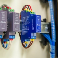 Умный диммер Shelly Pro Dimmer 0/1-10V PM фото №2 — интернет-магазин Desire.md