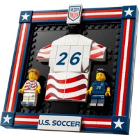 Set de construcție Lego Editions: 2026 U.S. Soccer National Team Jersey (43033)
