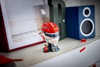 Set de construcție Lego Editions: Scuderia Ferrari HP Charles Leclerc Helmet (43014) imaginea #2 — magazin online Desire.md