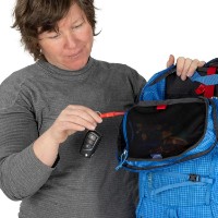 Rucsac Osprey Mutant 22L Blue Flame imaginea #7 — magazin online Desire.md