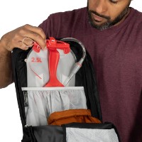 Rucsac Osprey Talon 22L Black/Coal Grey imaginea #2 — magazin online Desire.md